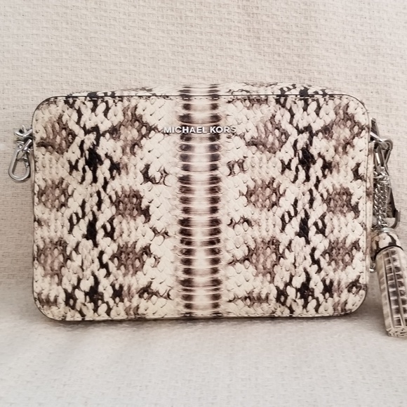 Michael Kors crossbody. - Picture 2 of 2